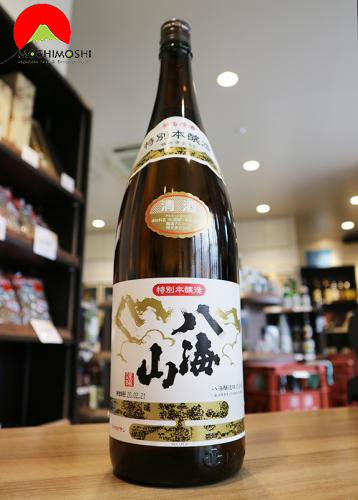 Rượu sake Hakkaisan Honjozo 1800ml Nhật Bản