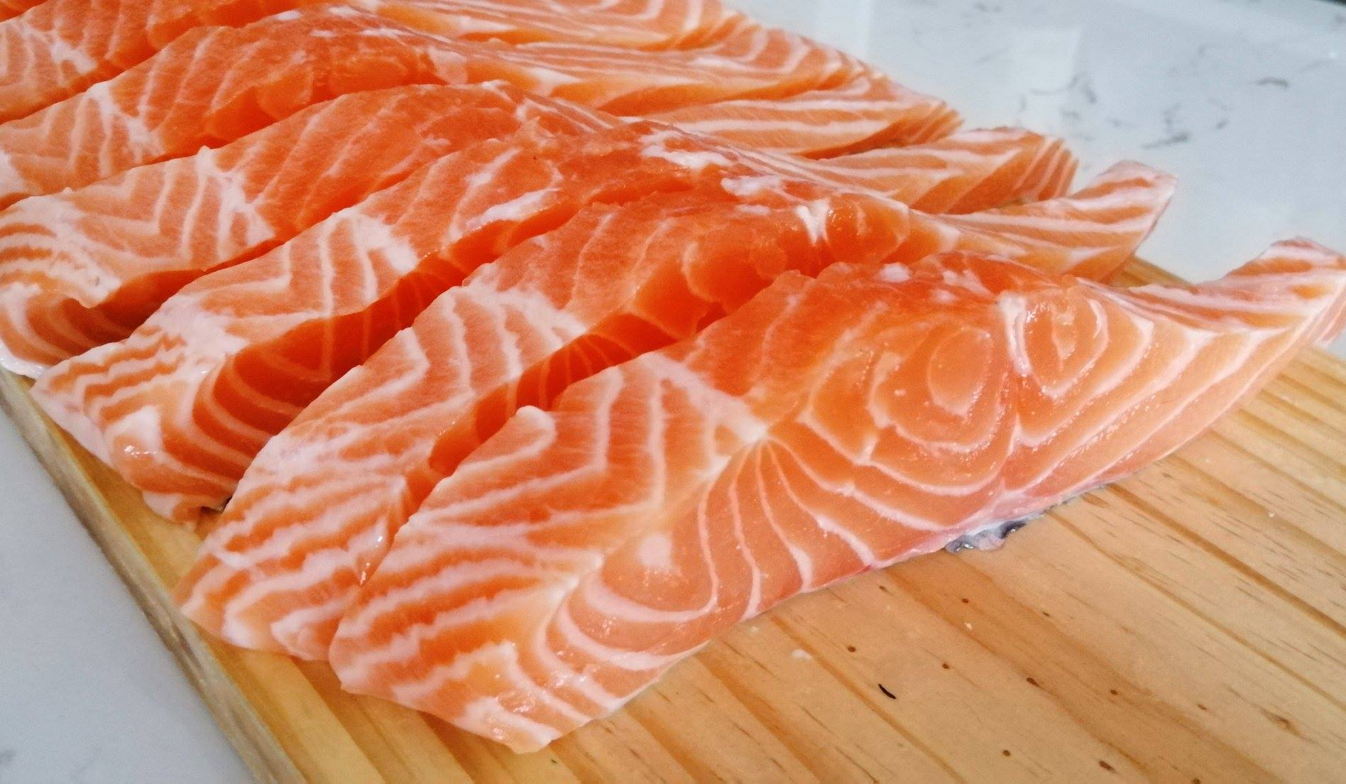 cá hồi làm sashimi,sushi
