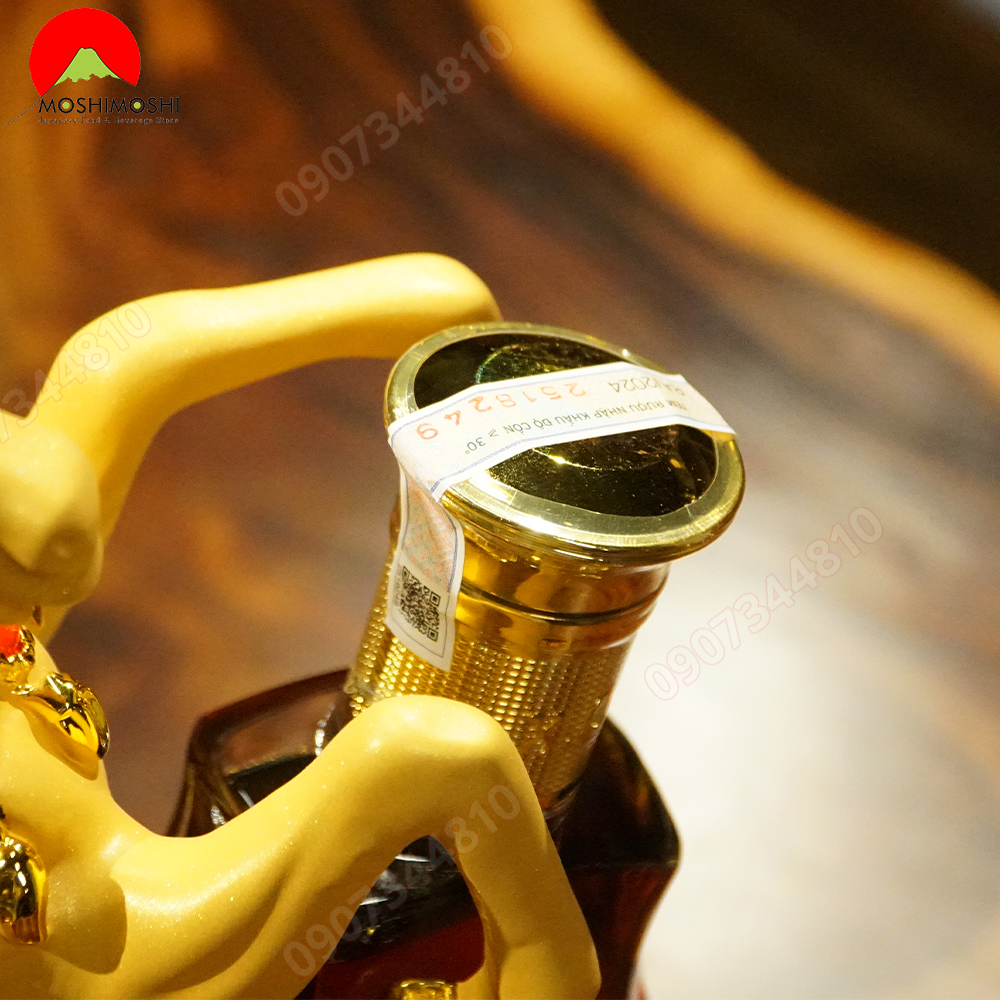 Kệ Rượu Ngựa Vàng Brandy XO Pháp 700ml có tem nhập khẩu