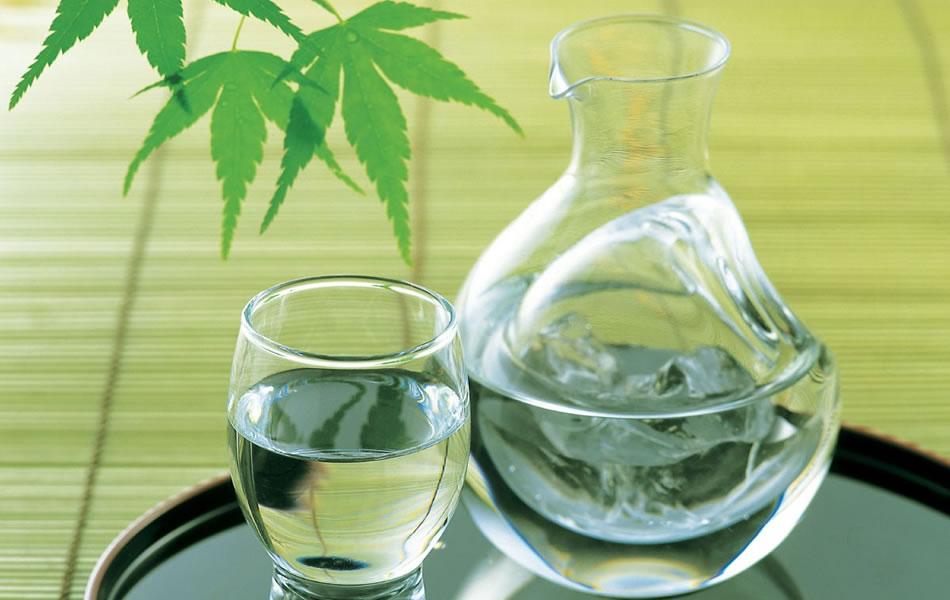 cách uống rượu sake. Mua rượu Sake chính hãng.