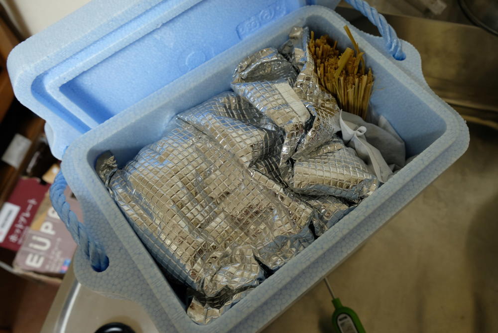 Cách làm Đậu tương lên men Natto bằng rơm và đậu nành