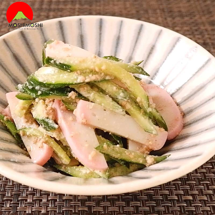 Chả cá đỏ Kamaboko Red trộn salad