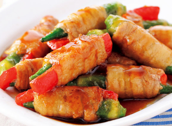 thịt cuộn ớt đậu bắp sốt teriyaki