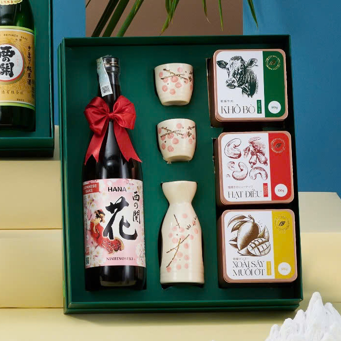 Hộp quà rượu Tinh Hoa Việt Nhật Nishinoseki Hana là gì?