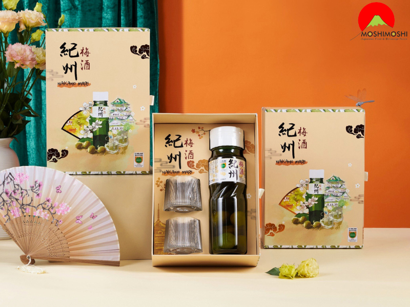 Rượu mơ Nhật Bản Nakano Miiri có quả 720ml