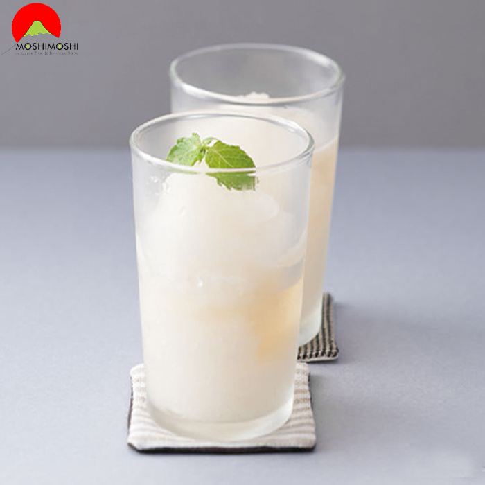 Kem với rượu mơ Nhật Bản