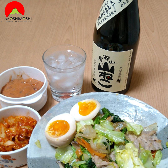 Cách uống rượu shochu Yamaneko Imo 720ml Nhật Bản với đá lạnh