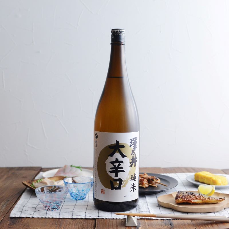 Thưởng thức rượu sake Sawanoi Junmai Daikarakuchi