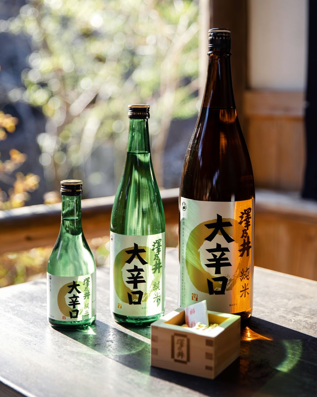 Lợi ích uống rượu sake Sawanoi Junmai Daikarakuchi