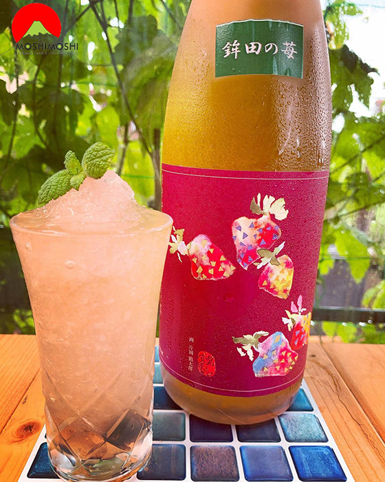 Cách uống rượu sake vị dâu Tsukinoi Nhật Bản ngon