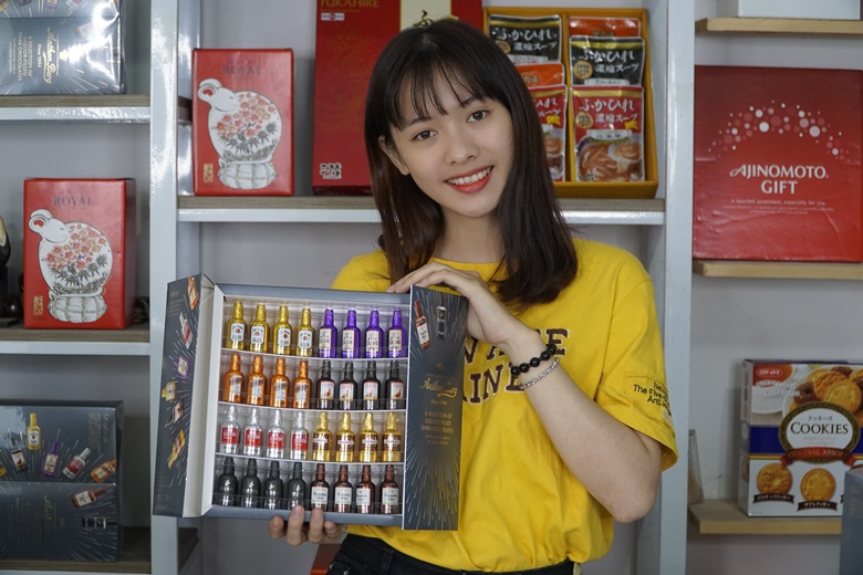 socola hình chai rượu