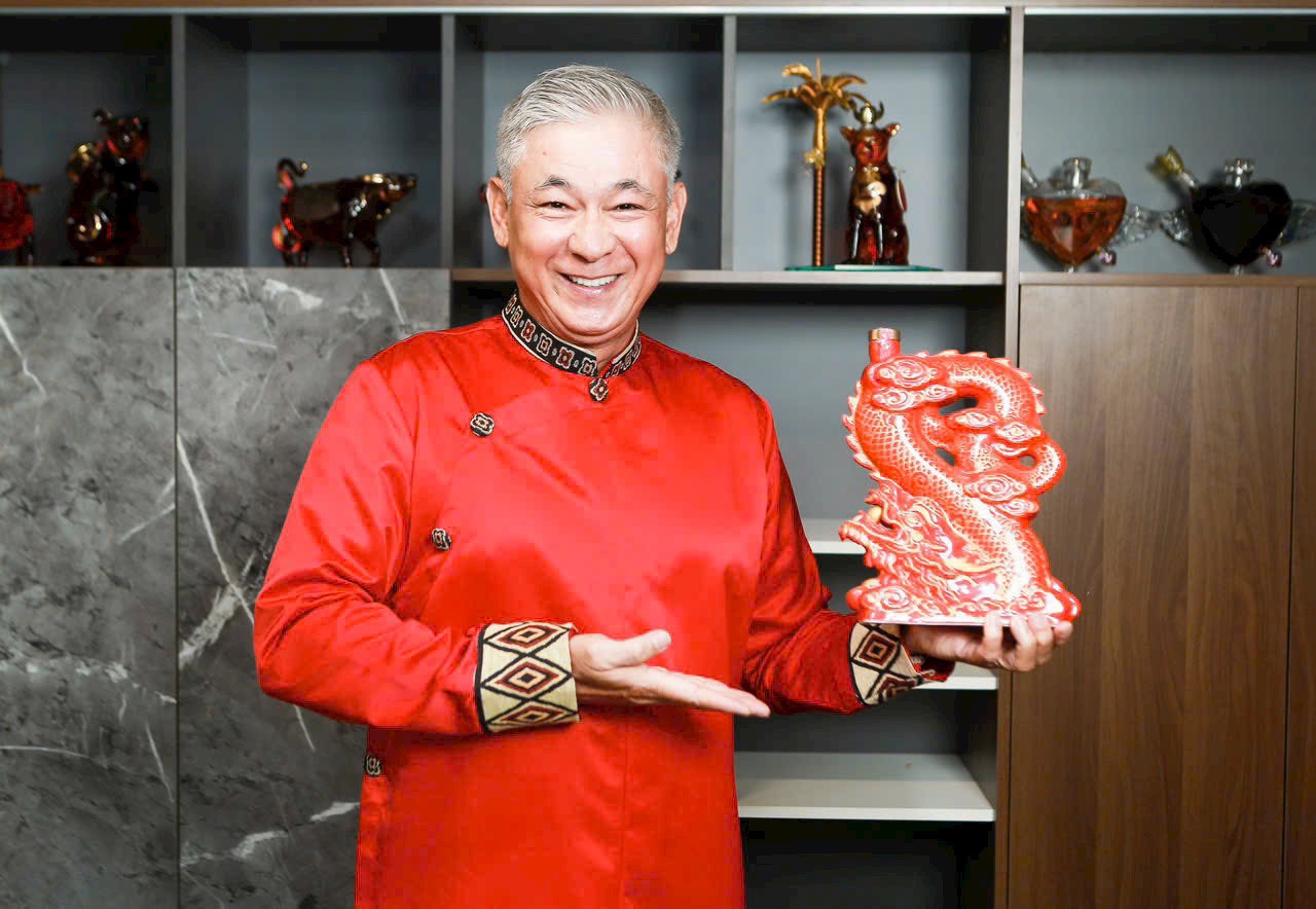 Rượu rồng linh vật Giáp Thìn Tết 2024 "Thăng Long Thịnh Vượng"