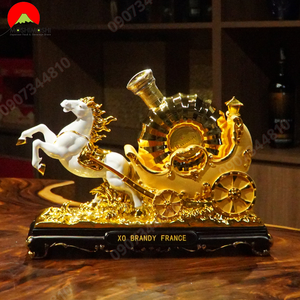 Kệ Rượu Ngựa Trắng Kéo Xe XO Brandy France
