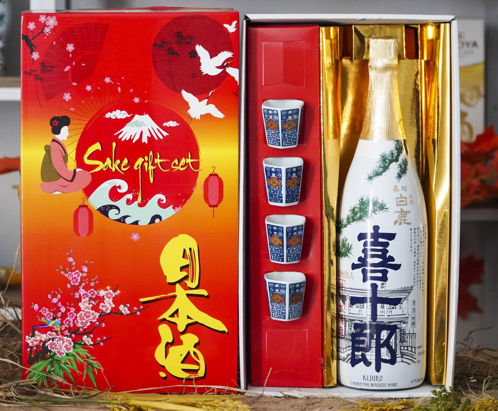 Tết 2021 Mua rượu Sake ở đâu? Hộp rượu Sake làm quà Tết có 1 không 2.