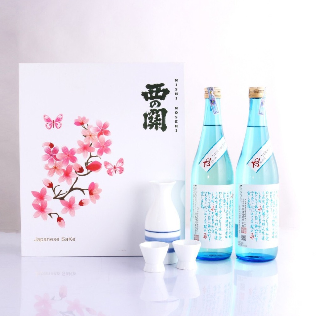 Hộp quà Tết rượu Sake hoa anh Đào 720ml (mẫu 1)