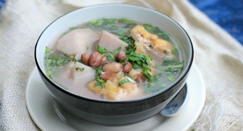 Canh Khoai Sọ Nấu Lạc Và Đậu Phụ