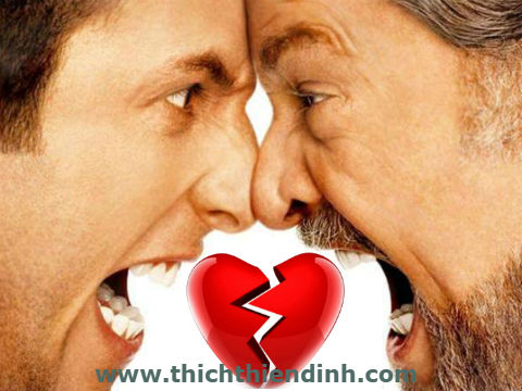 💔 Khoảng Cách Giữa Trái Tim 💔