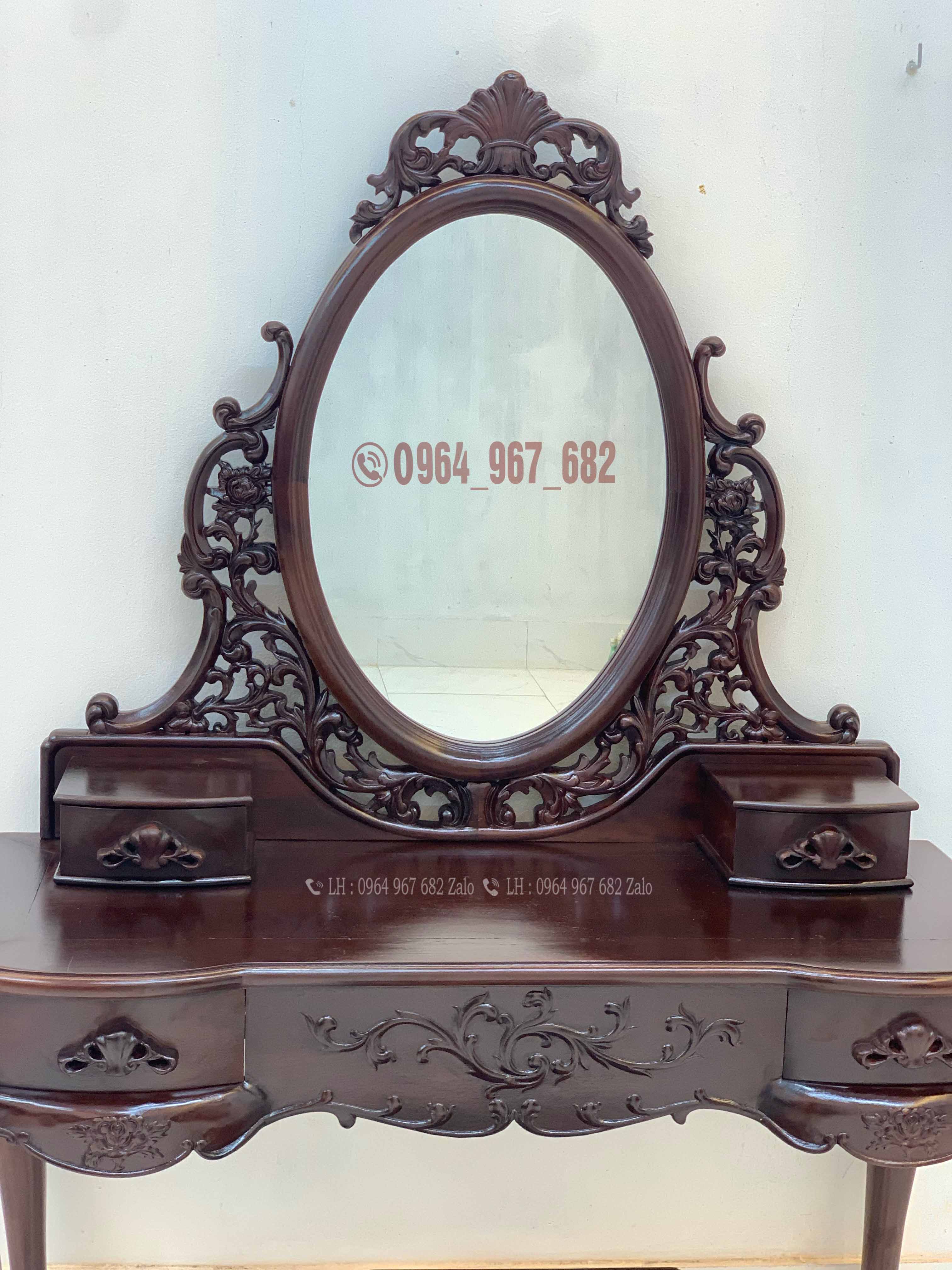 ban-trang-diem-luis-9