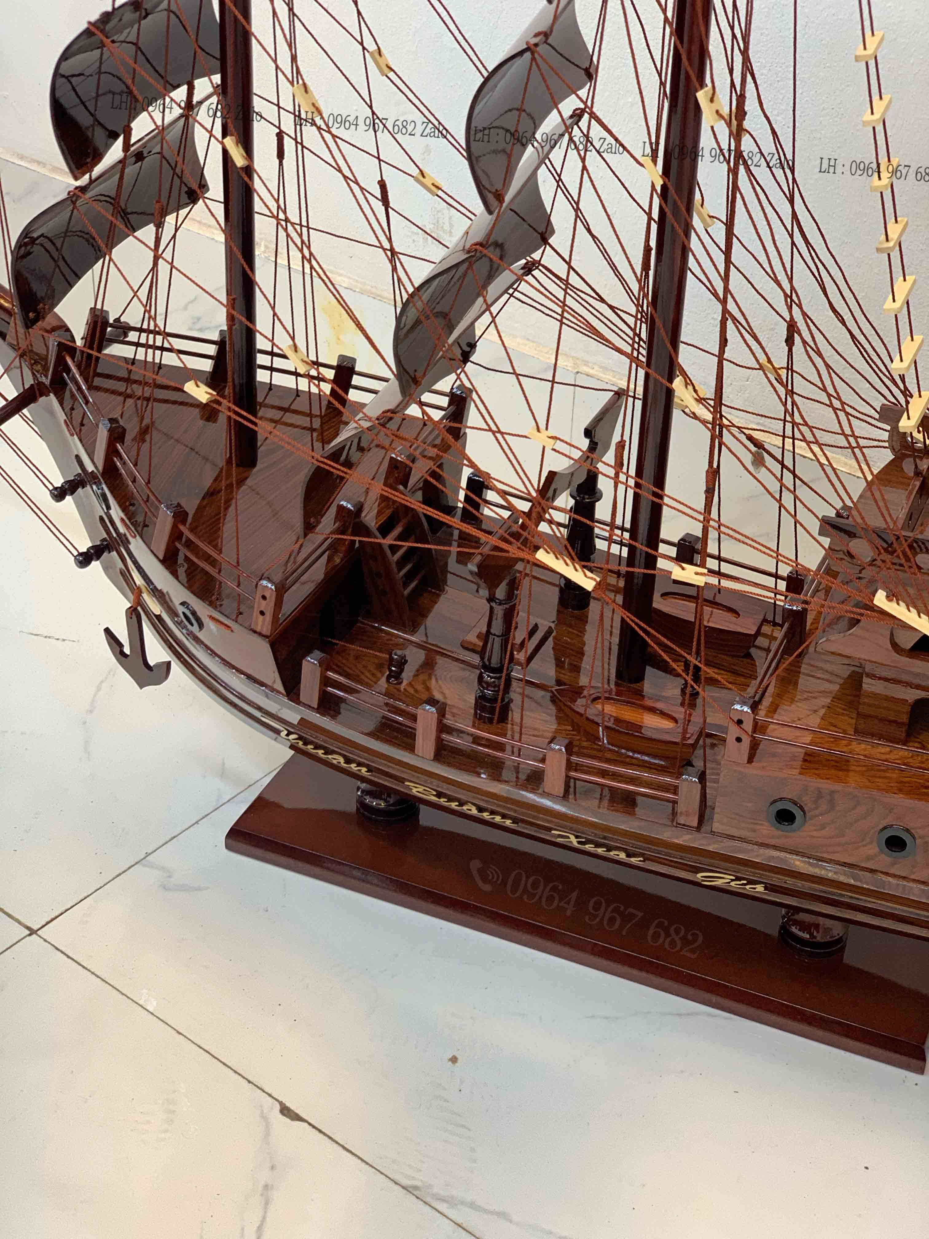 mo-hinh-thuyen-buom-thuyen-thai-santa-go-cam-dai-1met07-13