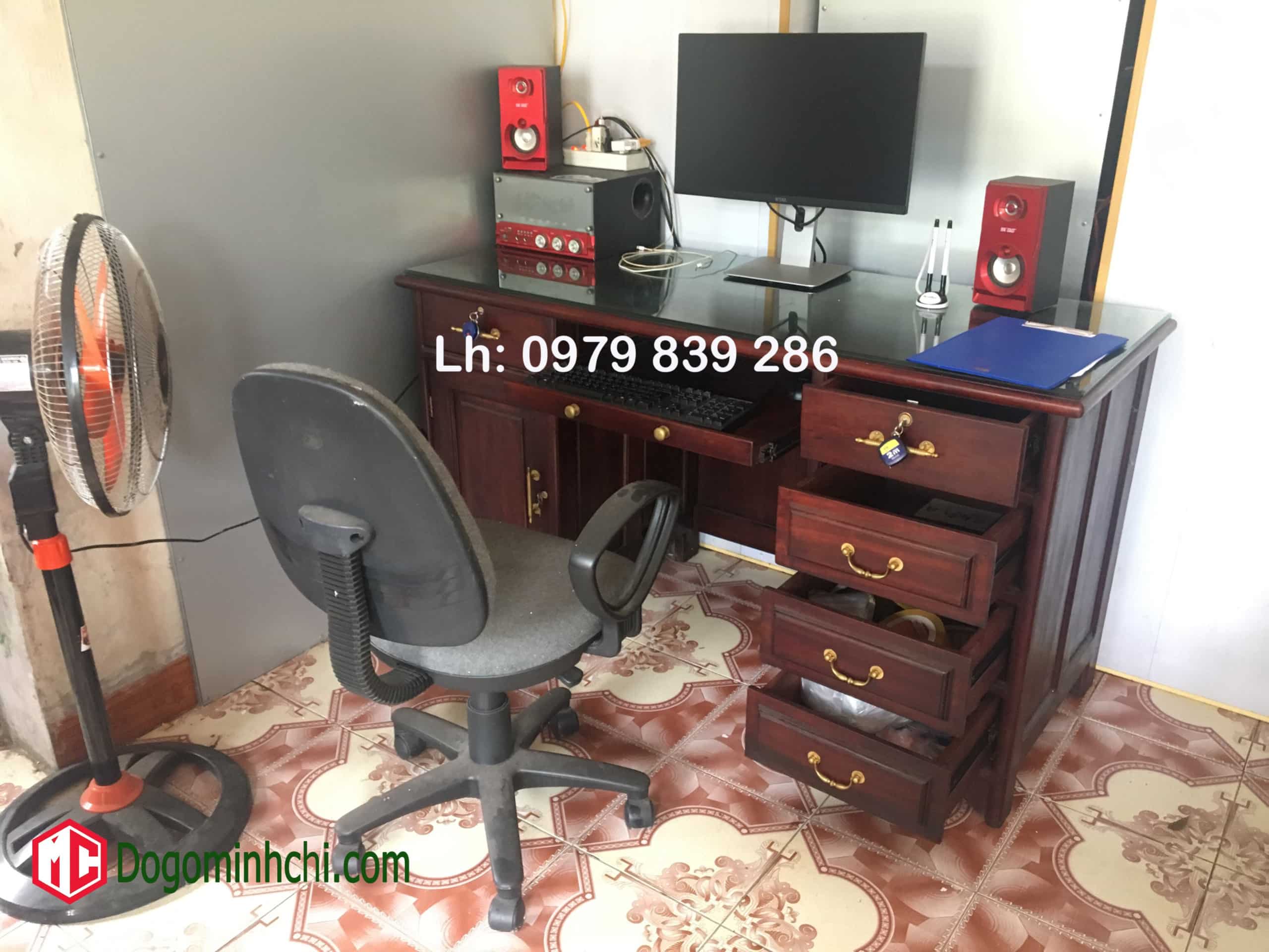 ban-may-tinh-chat-go-tot-ben-5