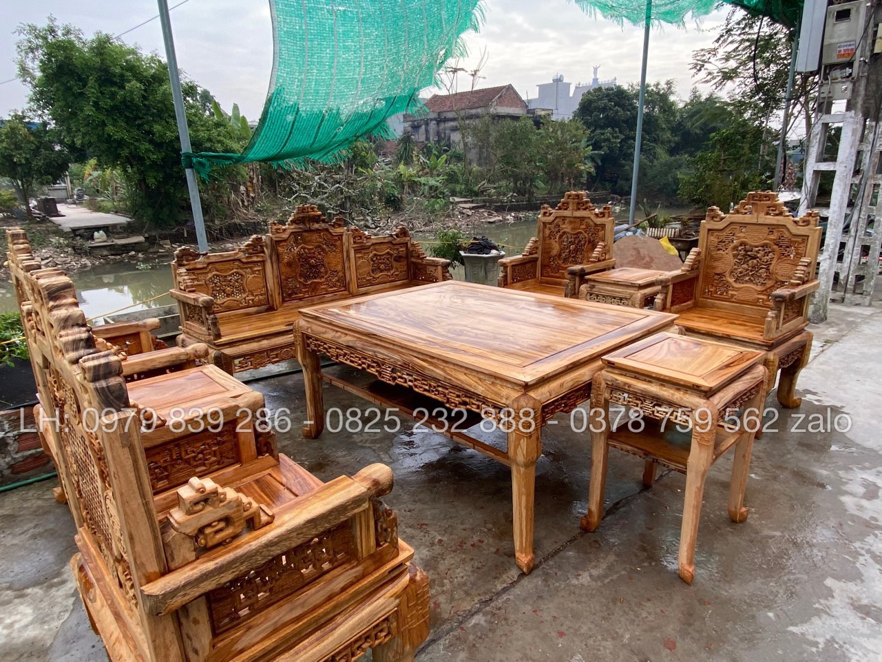 Bộ Bàn Ghế Ngũ Lân Vờn Cầu 8 Món Gụ Ta Quảng Bình