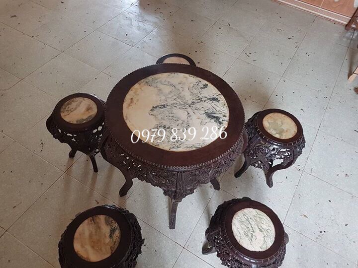 bo-ghe-don-trong-hoa-mai-4