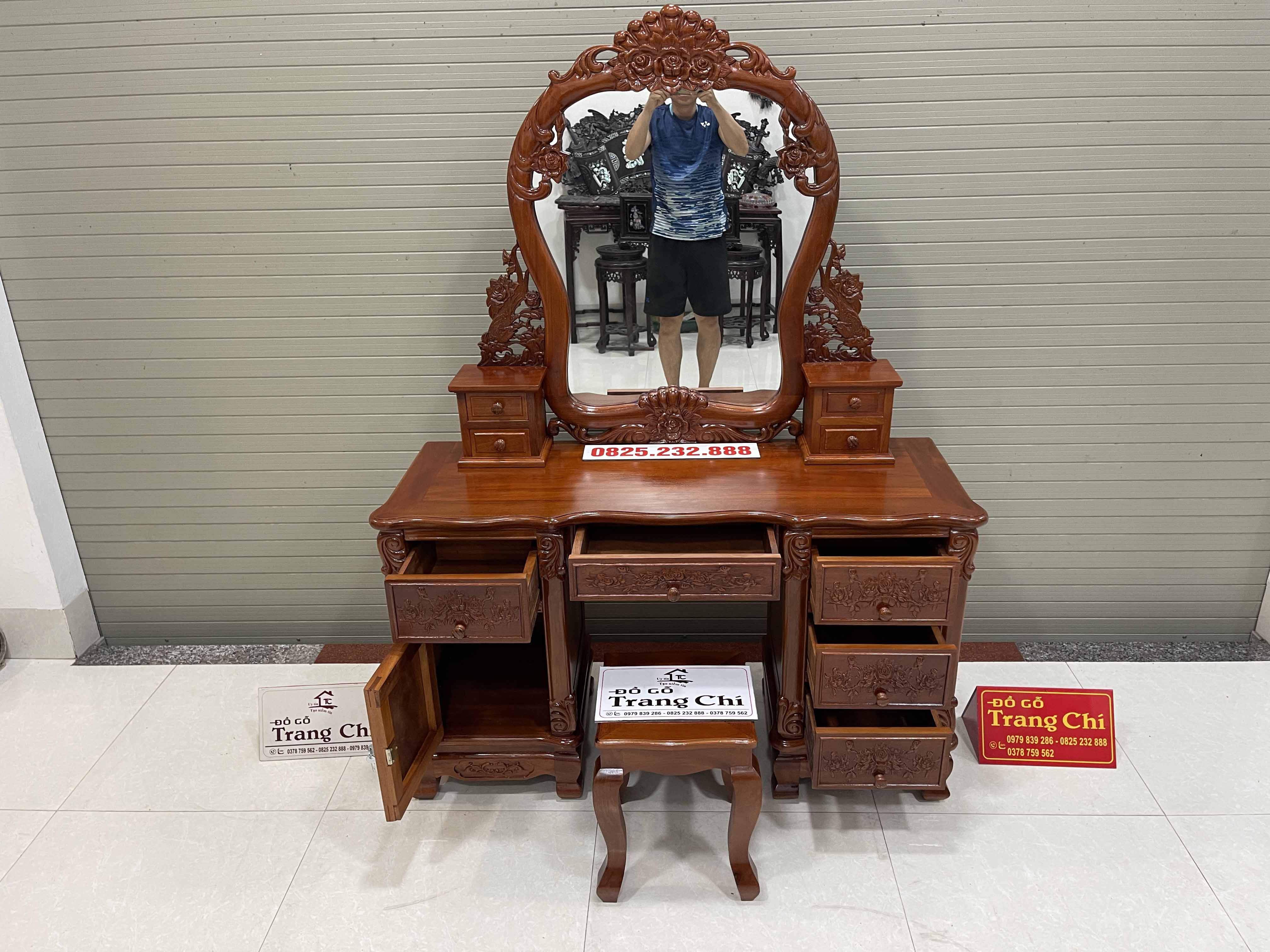 #ban_phan_hoa_hong_tan_co_dien_1