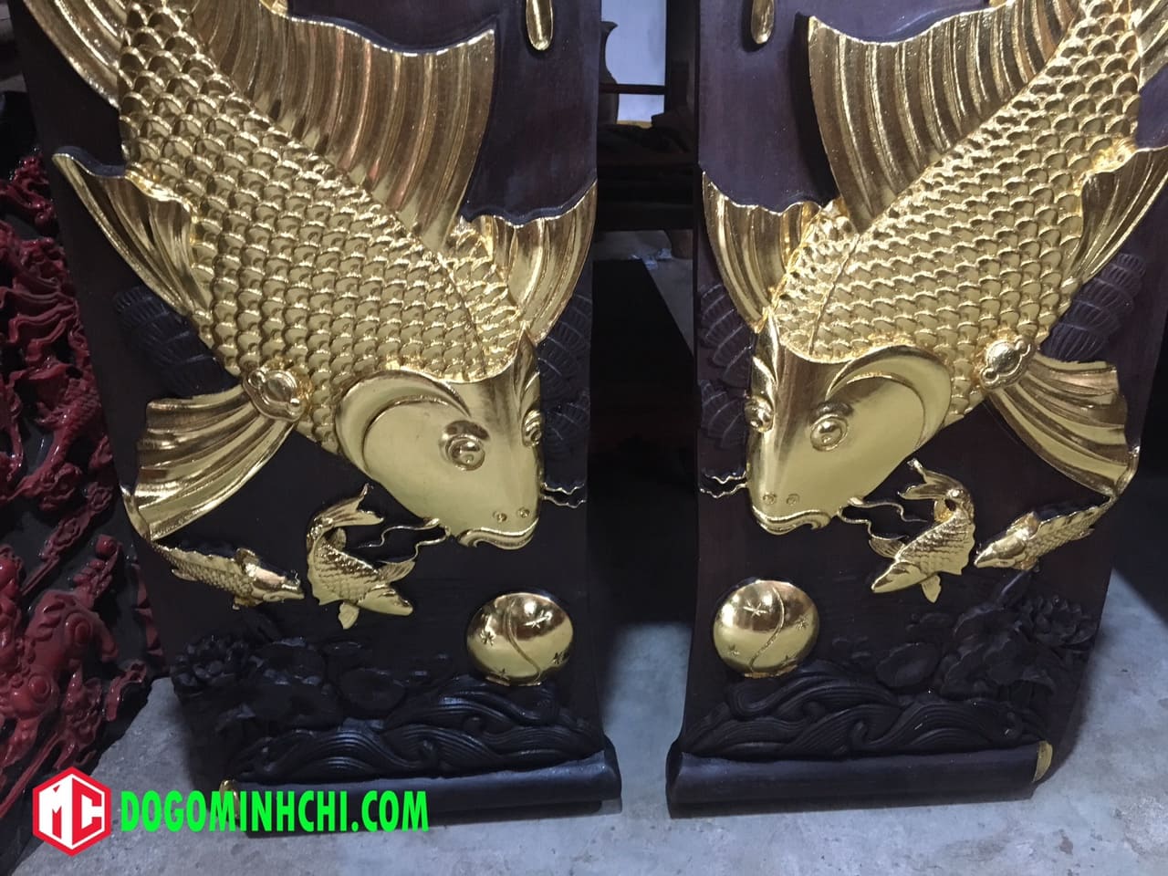 tranh-ca-chep-son-thiep-vang-go-gu-2