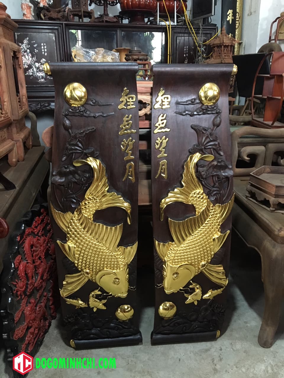 tranh-ca-chep-son-thiep-vang-go-gu-1