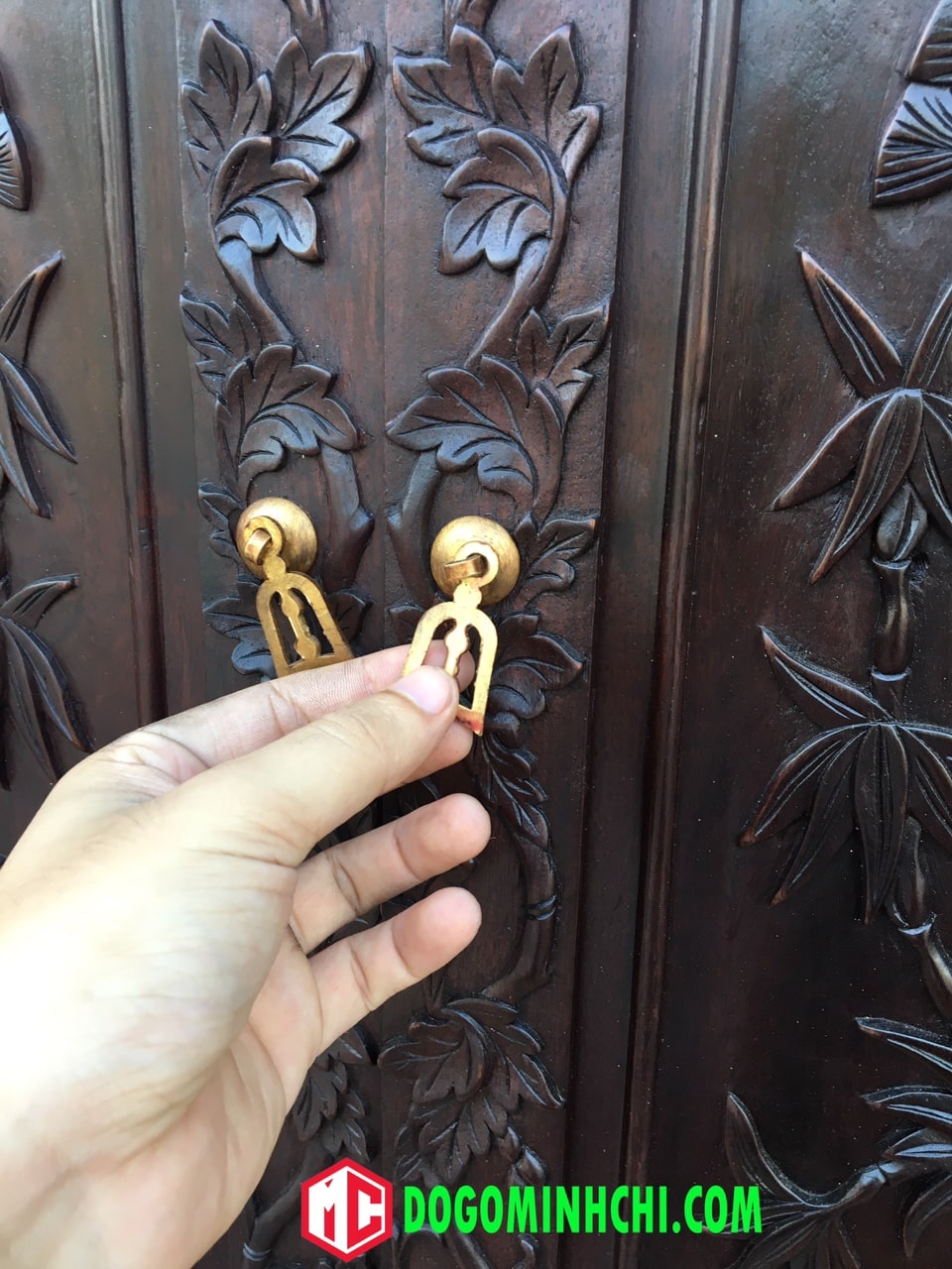 tu-bay-do-cham-tay-5