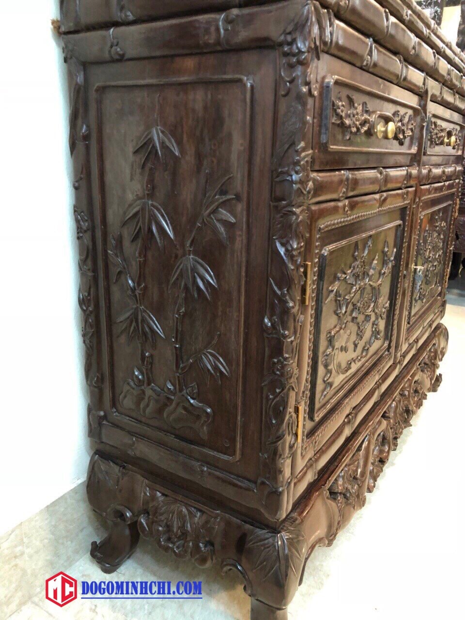 tu-bay-do-truc-go-gu-2