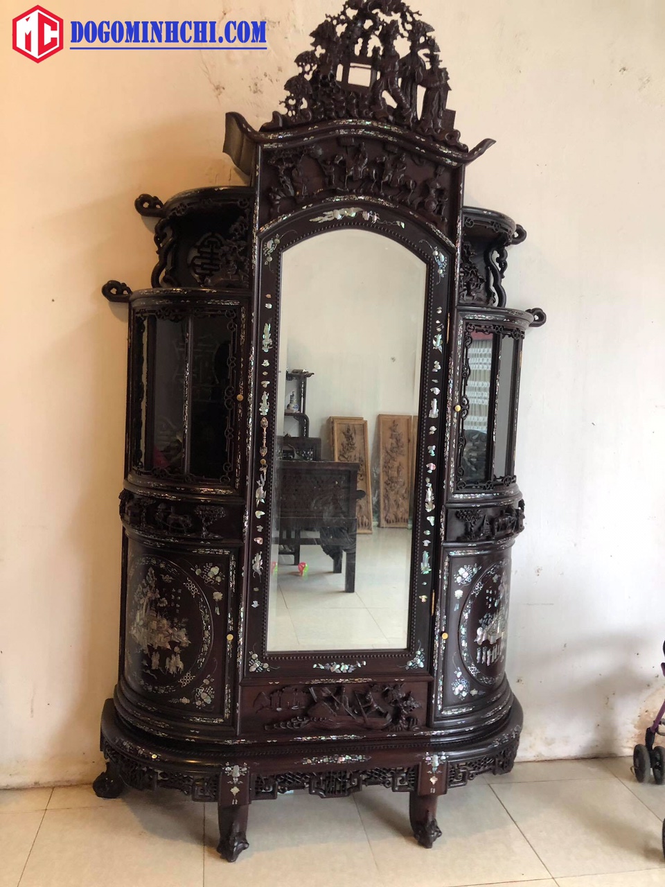 Tu-Chua-Ban-Nguyet-Kham-Oc-1