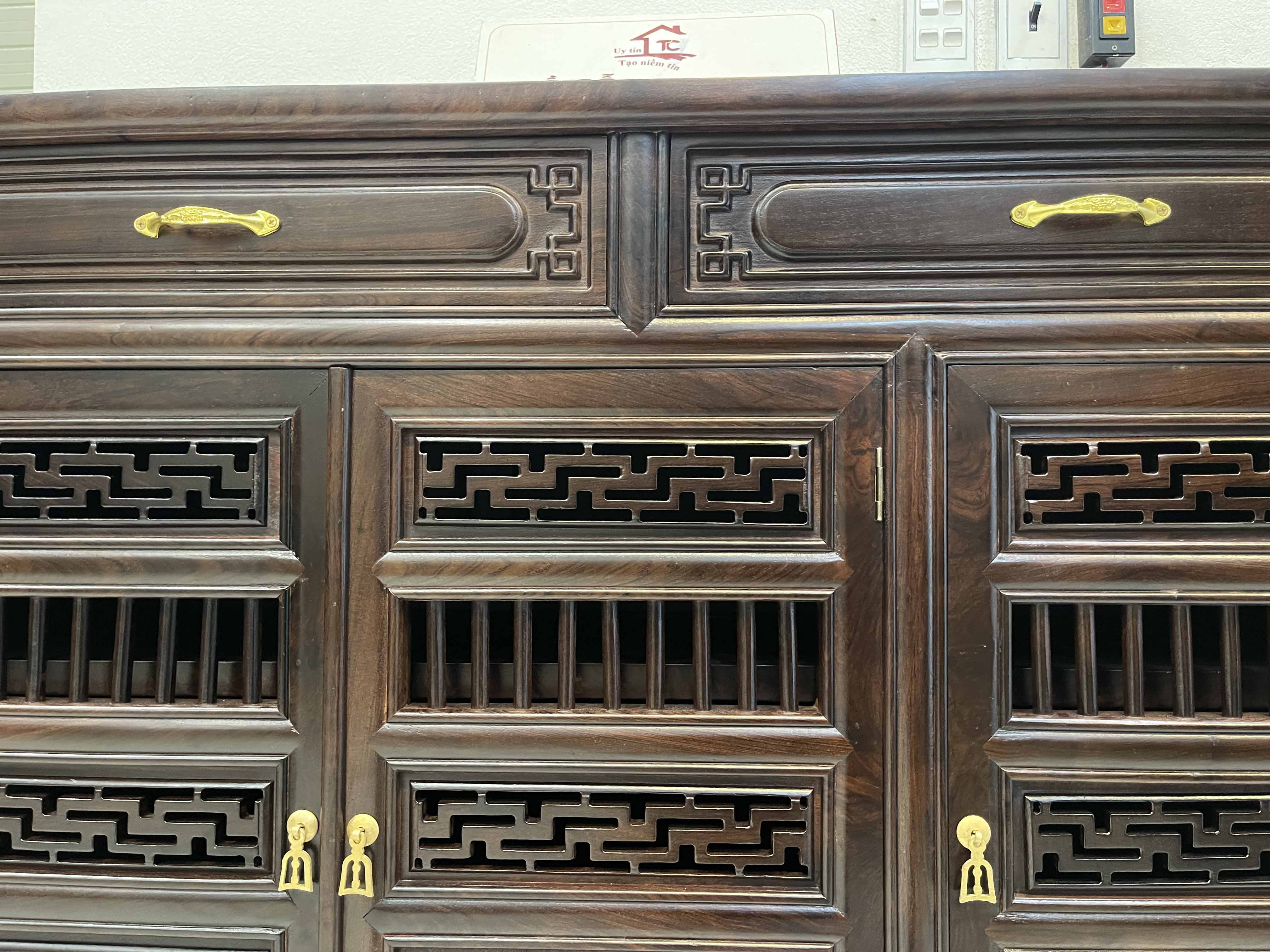 #tu_giay_go_huong_da_2