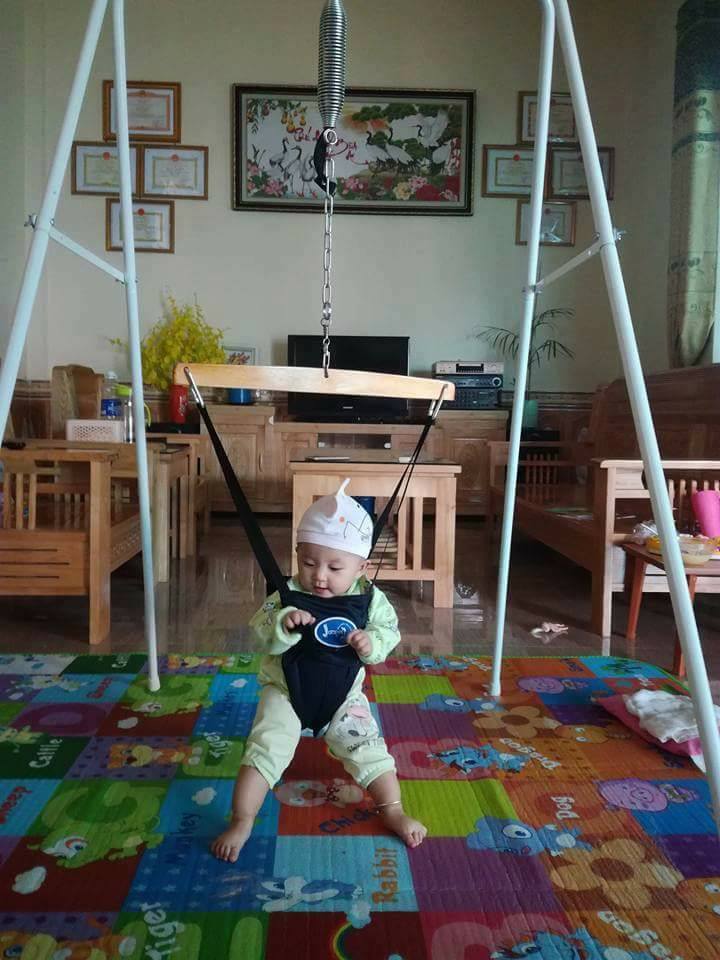 Xích đu nhún nhảy tập đi Jumper Kids