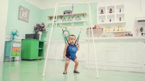 Ưu điểm của xích đu nhún nhảy Jumper Kids so với các đồ chơi khác