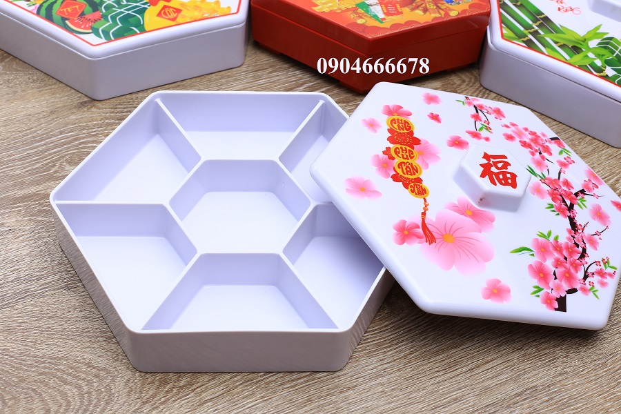 Gợi ý 3 nguồn sỉ khay mứt tết cao cấp sang trọng giá tốt chất lượng Gợi ý 3 nguồn sỉ khay mứt tết cao cấp sang trọng giá tốt chất lượng