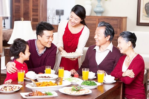 Tìm hiểu mâm cơm truyền thống và văn hóa trong bữa cơm của người Việt Tìm hiểu mâm cơm truyền thống và văn hóa trong bữa cơm của người Việt