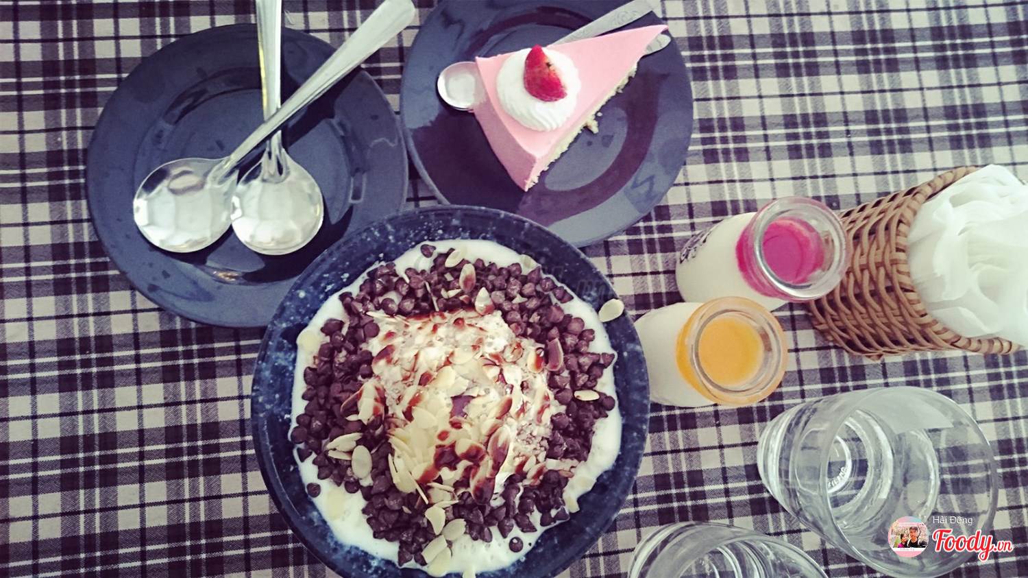 Tô Bingsu đựng kem tuyết nên chọn màu gì ? Tô Bingsu đựng kem tuyết nên chọn màu gì ?