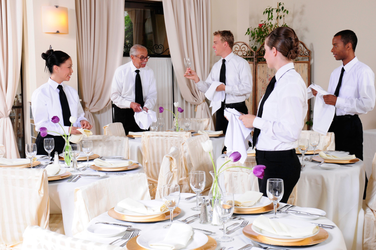Các quy định về tiêu chuẩn vệ sinh và cất trữ vật dụng trong nhà hàng Các quy định về tiêu chuẩn vệ sinh và cất trữ vật dụng trong nhà hàng
