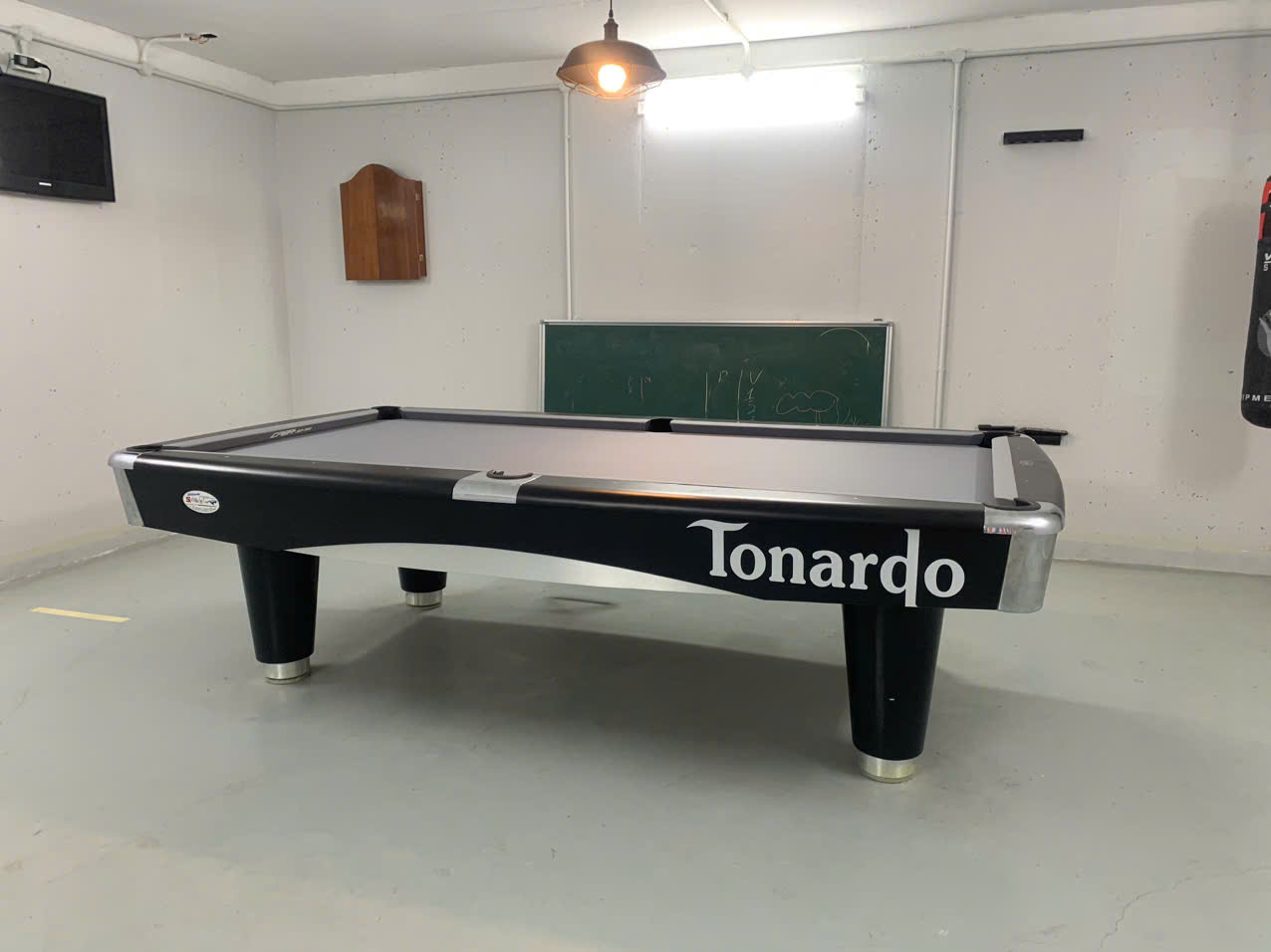 Bàn bida giá rẻ từ 15 đến 35 triệu cho quán kinh doanh