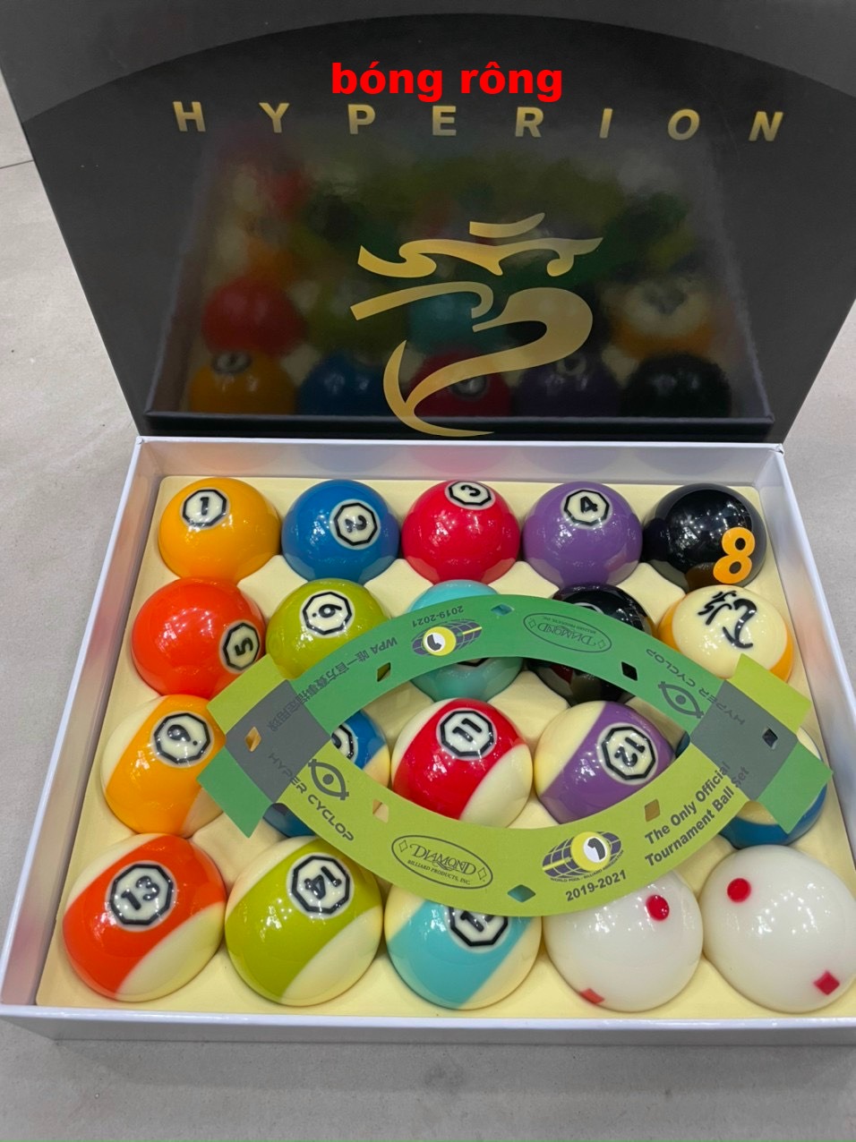bóng Cyclop Hyperion
