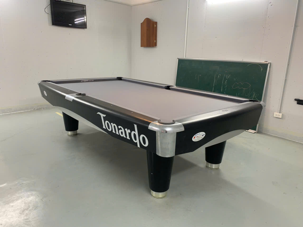 Các loại bàn bi a cũ cho quán và câu lạc bộ