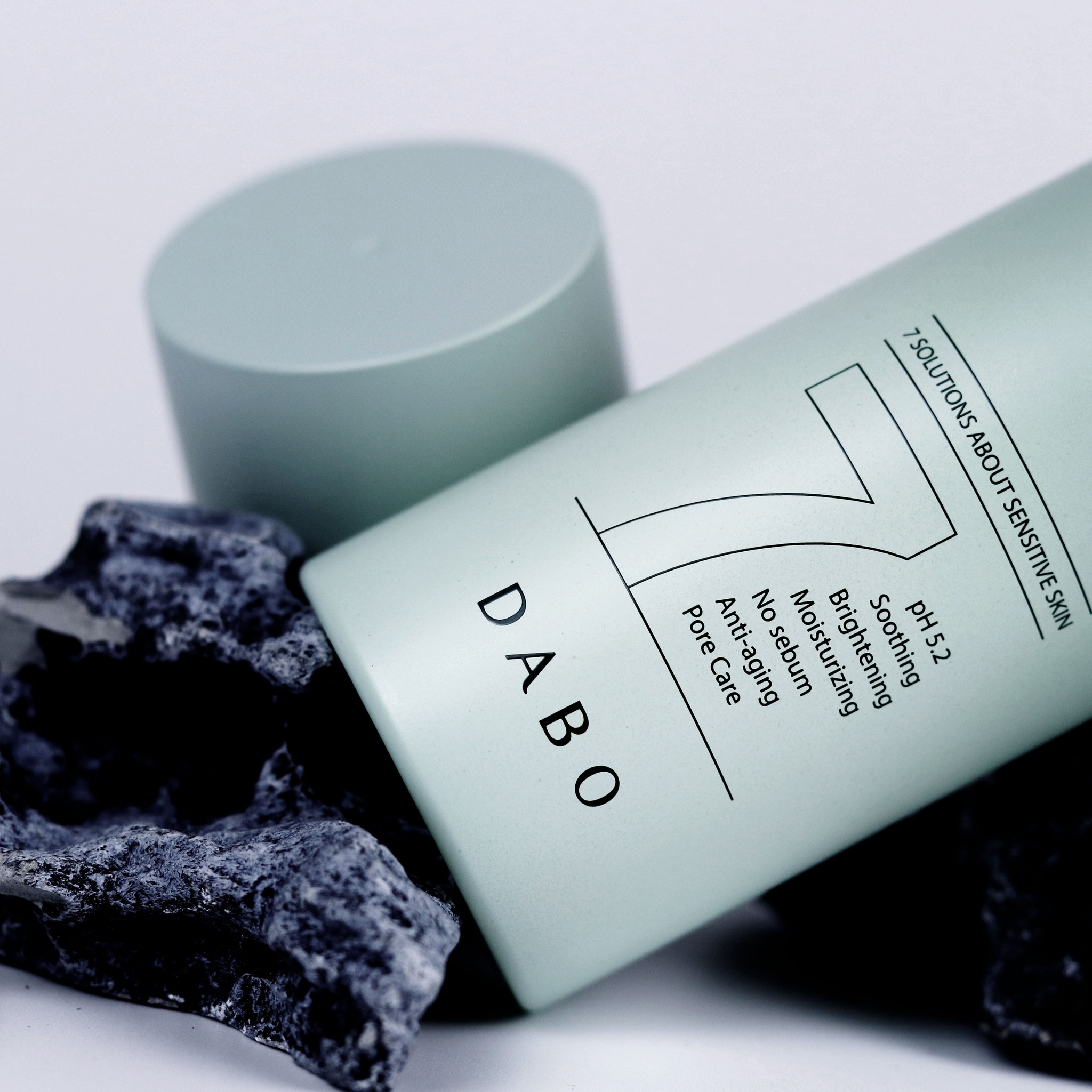 DABO BLACK CALMING FORCE FOR MEN ALL IN ONE FLUID