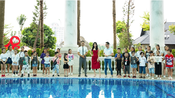 Các thí sinh Miss and Mister Future được tham gia nhiều hoạt động trải nghiệm trong “Nhà Chung” tại khách sạn Royal Huy (TP Vĩnh Yên, Vĩnh Phúc).