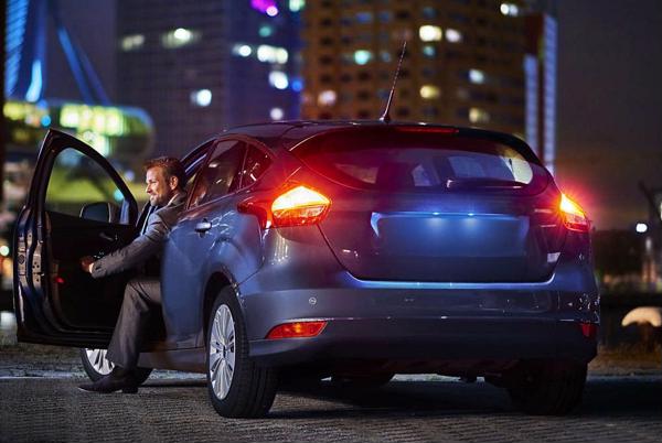 Đèn hậu phanh LED Philips Ultinon S25 P21/5