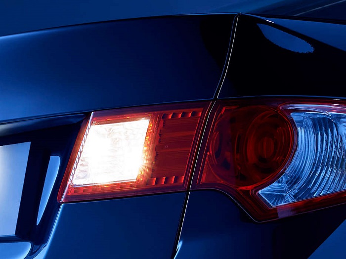 Đèn lùi LED T16 Philips Ultinon