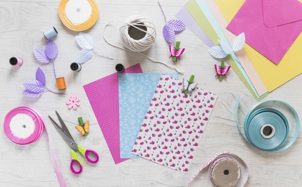 Các nguyên vật liệu làm album ảnh