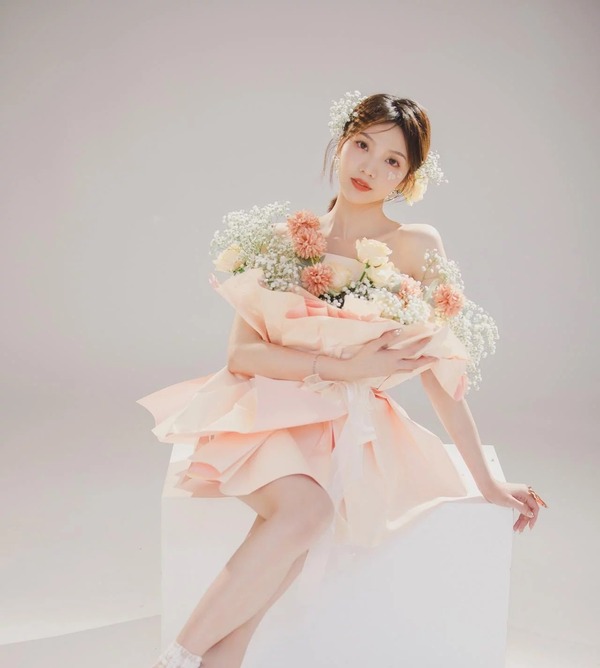 Concept hình sinh nhật phong cách nàng thơ nhẹ nhàng với hoa