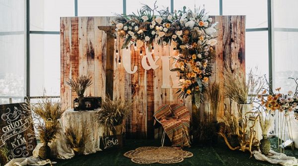 Backdrop ảnh cưới phong cách Vintage