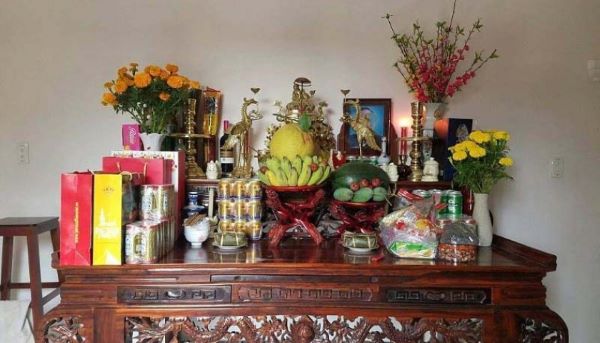 Cách treo ảnh thờ phù hợp với phong thủy hiện nay